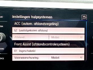 Volkswagen Polo Gereserveerd 1.0 TSI 95pk aut + f1 Highline - nap - pano - sfeerverl - virtual - acc - front assist - carplay - pdc v+a picture 23