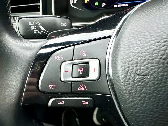 Volkswagen Polo Gereserveerd 1.0 TSI 95pk aut + f1 Highline - nap - pano - sfeerverl - virtual - acc - front assist - carplay - pdc v+a picture 37