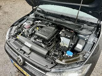 Volkswagen Polo Gereserveerd 1.0 TSI 95pk aut + f1 Highline - nap - pano - sfeerverl - virtual - acc - front assist - carplay - pdc v+a picture 70