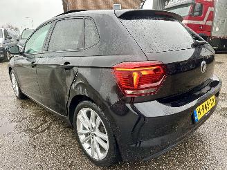 Volkswagen Polo Gereserveerd 1.0 TSI 95pk aut + f1 Highline - nap - pano - sfeerverl - virtual - acc - front assist - carplay - pdc v+a picture 6
