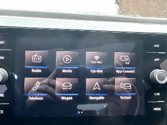 Volkswagen Polo Gereserveerd 1.0 TSI 95pk aut + f1 Highline - nap - pano - sfeerverl - virtual - acc - front assist - carplay - pdc v+a picture 30