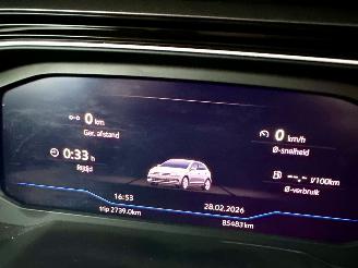 Volkswagen Polo Gereserveerd 1.0 TSI 95pk aut + f1 Highline - nap - pano - sfeerverl - virtual - acc - front assist - carplay - pdc v+a picture 34