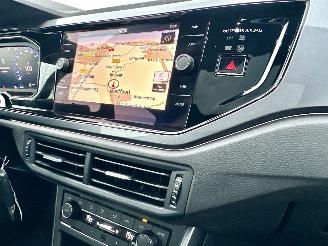 Volkswagen Polo Gereserveerd 1.0 TSI 95pk aut + f1 Highline - nap - pano - sfeerverl - virtual - acc - front assist - carplay - pdc v+a picture 17