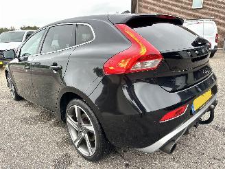 Volvo V-40 Gereserveerd 2.0 D4 230pk 6-bak R-Design - xenon - getuned - leer - navi - stoelverw - lmv - memory pakket picture 7