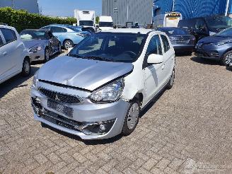 Coche accidentado Mitsubishi Space-star space star 1.0 2019/1