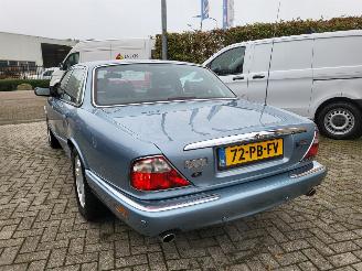 Jaguar Xj-8 4.0  SOVEREIGN   N.A.P  rijdbaar  top jongtimer picture 9