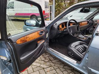 Jaguar Xj-8 4.0  SOVEREIGN   N.A.P  rijdbaar  top jongtimer picture 10