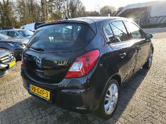 Opel Corsa AUTOMAAT Corsa 1.4-16V Cosmo VELE EXTRAS rijdbaar picture 8