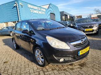Unfallwagen Opel Corsa AUTOMAAT Corsa 1.4-16V Cosmo VELE EXTRAS rijdbaar 2008/9