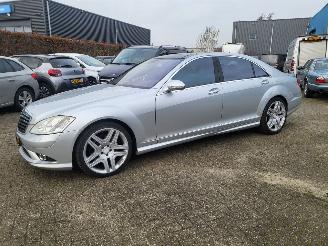 krockskadad bil auto Mercedes S-klasse S 320 CDI  LANG 2007/2