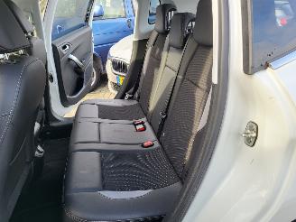 Peugeot 2008 AUTOMAAT  1.6 VTi  Allure leer,pann,navi, rijdbaar picture 16