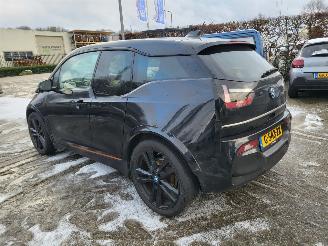 BMW i3 i3 S 120Ah 42 kWh RoadStyle Edition 1 van 1000 nwprijs € 50000.- picture 12