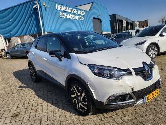 skadebil auto Renault Captur AUTOMAAT 24000 KM UNIEK Captur 1.2 TCe Wave 2017/5