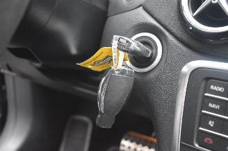 Mercedes GLA Klasse 180 122Pk *Navi/Clima/Camera picture 32