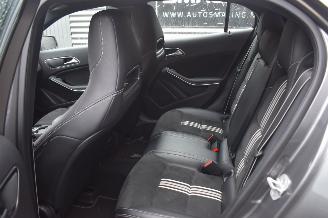 Mercedes GLA Klasse 180 122Pk *Navi/Clima/Camera picture 6