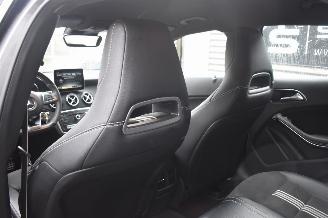 Mercedes GLA Klasse 180 122Pk *Navi/Clima/Camera picture 8