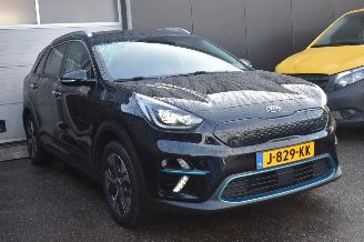 Kia Niro 64Kwh Executiveline 204Pk  SOH 100% 3FASE *Navi/Clima/Camera/Leder/Stoelverwarming picture 2