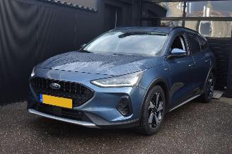 uszkodzony samochody osobowe Ford Focus 1.0 Ecoboost Active Hybrid ST Line 155Pk *Navi/Clima/Camera/Stoelverwarming 2022/4