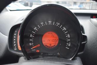 Peugeot 108 1.0 e-VTI Allure 72Pk *Clima/Camera picture 9