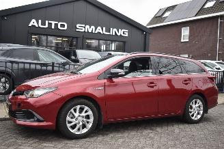 Auto incidentate Toyota Auris Touring Sports 1.8 Hybrid Black Edition 99Pk *Navi/Clima/Camera 2017/10