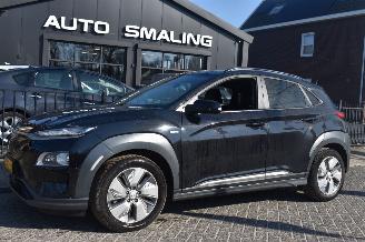 skadebil auto Hyundai Kona 64Kwh Premium 204Pk SOH 100% 3FASE *Navi/Clima/Camera/Leder 2020/12