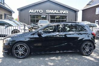 Damaged car Mercedes A-klasse 1.6 180 Ambition AMG Line 122Pk *Navi/Clima/Panorama/Xenon 2015/3