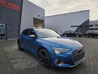 skadebil auto Audi A3 2.0 TDi 110KW / S-LINE / B&O / CAMERA / HEAD UPP 2021/8