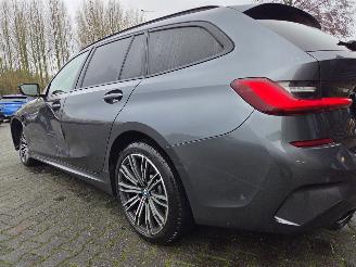 BMW 2500...3.3 330e HYBR /M-SPORT / HARM KARDON / HEAD UPP picture 9