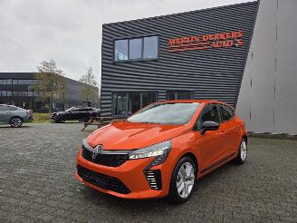 skadebil auto Renault Clio  2024/4