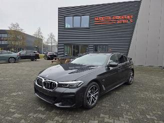 krockskadad bil auto BMW 5-serie 530e PLUG-IN  215KW  / M-SPORT  /  32.DKM 2023/7