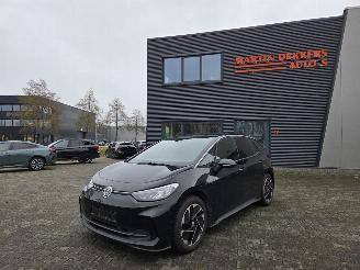 uszkodzony samochody osobowe Volkswagen ID.3 150kw / 62KW PRO-EDITION 2023/11