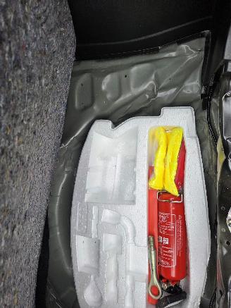 Suzuki Swift STYLE / STOEL+STUUR VERW / CAMERA/ NAVI / KEYLESS picture 11