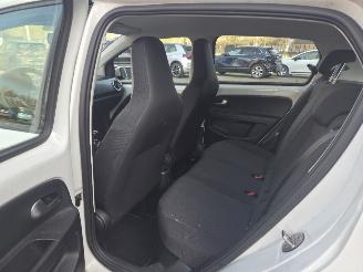 Volkswagen Up! 5 Deurs 35 dkm / Airco picture 15