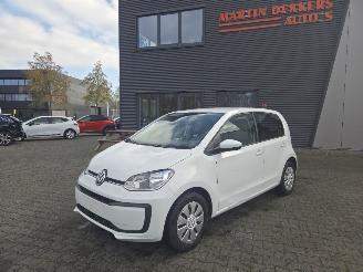 krockskadad bil auto Volkswagen Up! 5 Deurs 35 dkm / Airco 2019/5