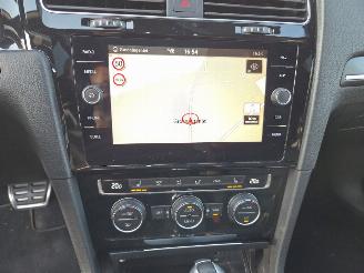 Volkswagen Golf PERFORMANCE /PANO /AUTOM picture 19