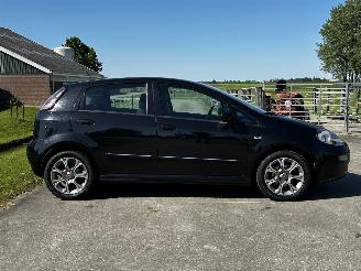 Fiat Punto Evo TwinAir Street | AIRCO | LM VELGEN | NWE APK | picture 4