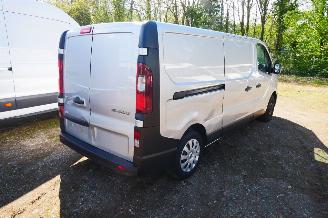 Renault Trafic L2H1 picture 3