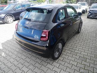 Fiat 500E ICON picture 3