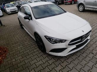 Mercedes Cla-klasse CLA 220 D SHOOTING BRAKE AMG picture 2