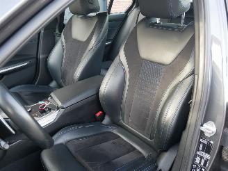 BMW 3-serie 320 i M-SPORT HEAD UP ALCANTARA LED picture 12