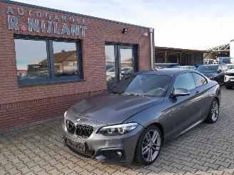 Schadeauto BMW 2-serie 220 d M-SPORT LED 2018/4