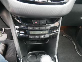 Peugeot 2008 ALLURE AUTOMAAT picture 22