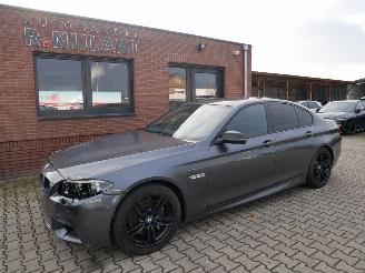 skadebil auto BMW 5-serie 530 D M-SPORT LEER SCHUIFDAK XENON 2016/1