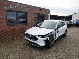 Schadeauto Ford Kuga TITANIUM 2025/2