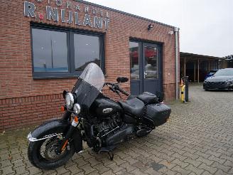 Harley-Davidson Heritage CLASSIC 114 picture 1