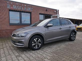 skadebil auto Volkswagen Polo COMFORTLINE 2021/3
