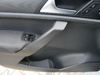 Volkswagen Caddy maxi 4-MOTION 2 SCHUIFDEUREN MOTORSCHADE!!! picture 13