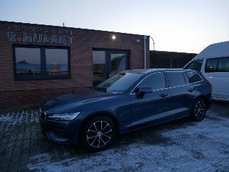 Avarii autoturisme Volvo V-60 MOMENTUM LEER LED 2018/12