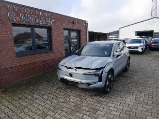 Schadeauto Volvo EX30 SINGLE MOTOR CORE 2024/5