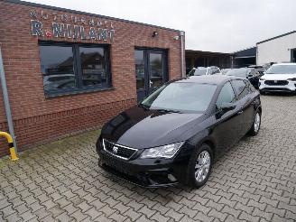 skadebil auto Seat Leon STYLE 2020/3